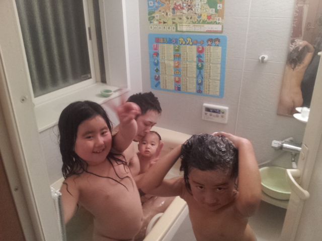 FAMILYパーリー！_b0211796_2394453.jpg