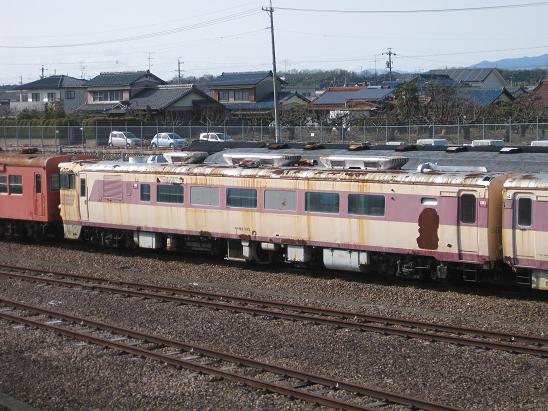 中京魔譚（１日目その４・美濃太田の保管車両の光と影） : 赤い電車は ...