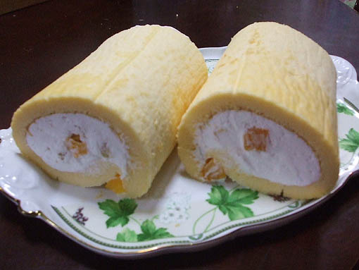 ロールケーキ_f0019498_19122084.jpg