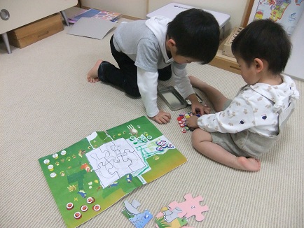 2歳でできるボードゲーム Haba社果樹園ゲーム 手作り わたし的日常 東京 おもちゃで幼児教育 中学受験
