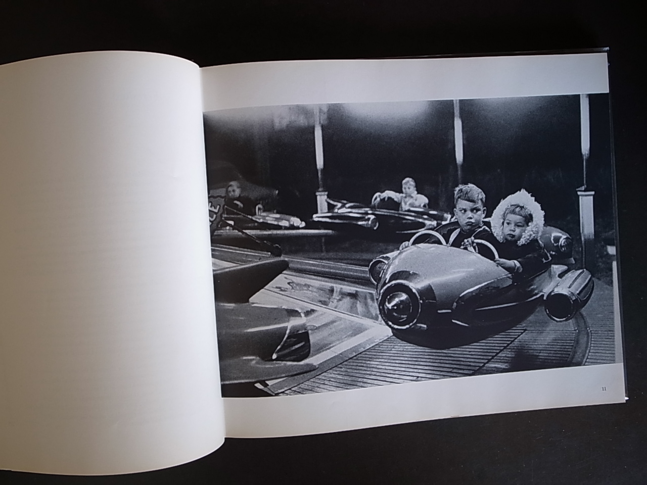 MAN AND MACHINE / Henri Cartier-Bresson : Books & Things