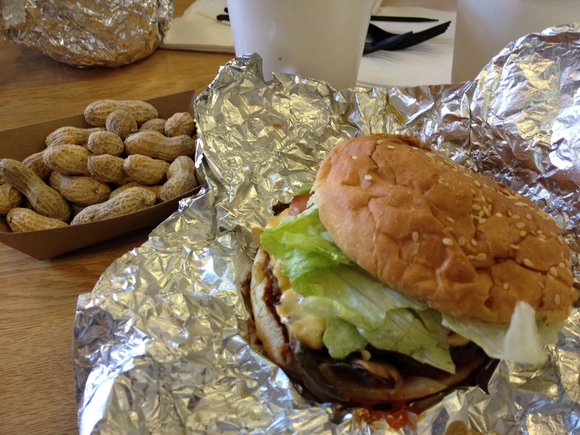 FIve Guys Burgers。_d0182697_14291596.jpg