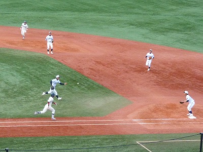 東洋大対中央大(前半) 4月1日 東都大学野球_b0166128_11101344.jpg