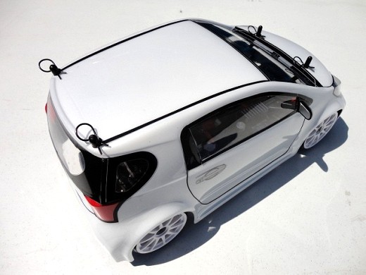 シェブロンモデルズ トヨタ IQボディ : 走るマシーン