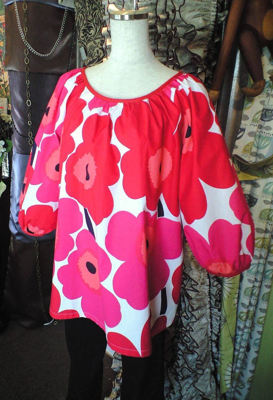 Marimekko ウニッコでチュニック_c0157866_11314363.jpg