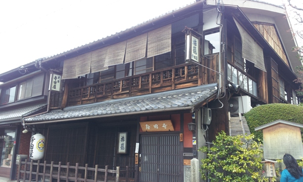 e0033713_10048100.jpg
