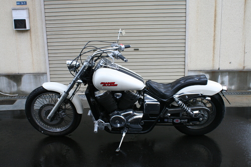 特選中古車委託情報!シャドースラッシャー400入荷!_a0164918_123588.jpg