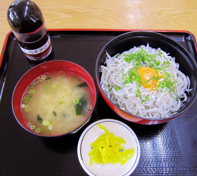 釜揚げしらす丼・来島海峡_b0083801_0234759.jpg