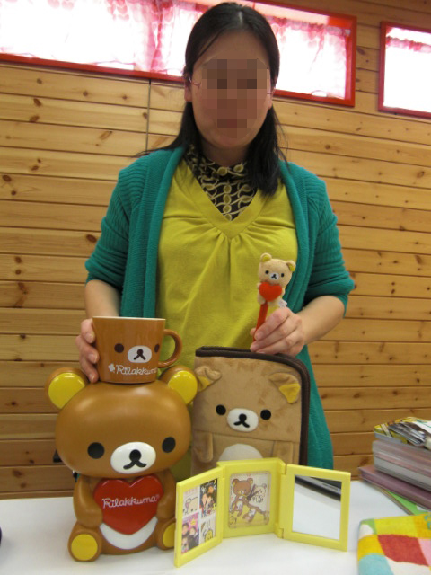 不動産SOSの店内にはキャラクターがいっぱい・・・_a0113003_135078.jpg