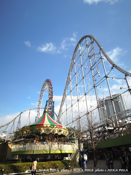 都会のメリーゴーラウンド_b0164803_12111134.jpg
