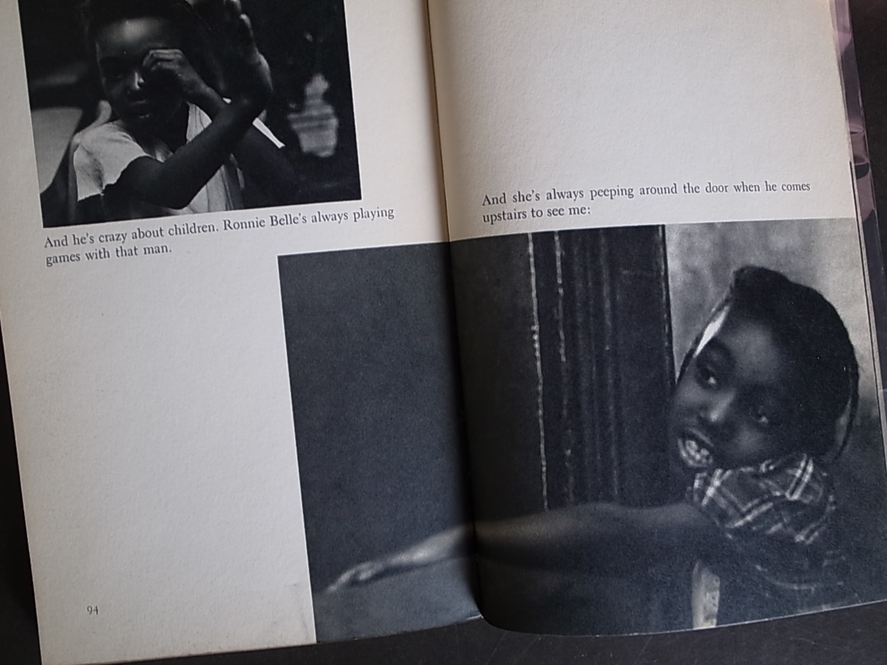 THE SWEET FLYPAPER OF LIFE / Roy DeCarava (Photo) and Langston Hughes (Text)_a0227034_14124039.jpg