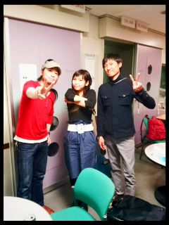 木曜は異常電波22時_b0212864_1442533.jpg