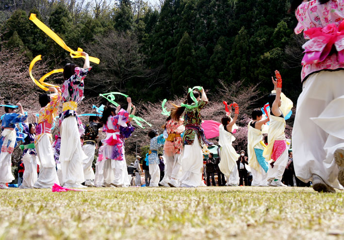 花は三分 人出は満開_b0145296_7171725.jpg