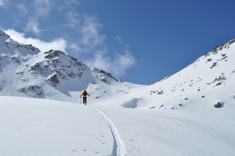 2012.4.8 　モンテサーノの山荘から滑り降り、クルマイユールから一望できるColmetに遊ぶ_c0242406_2318238.jpg