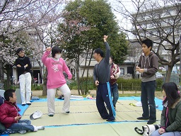 お花見会のイベント_a0096613_1353093.jpg