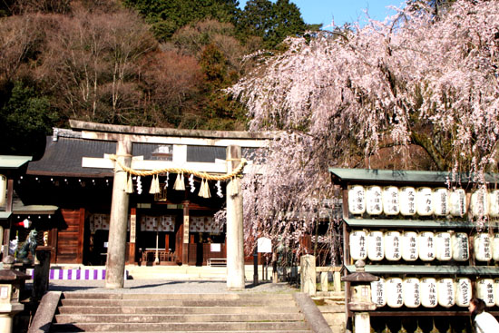 大石神社_e0048413_2123927.jpg