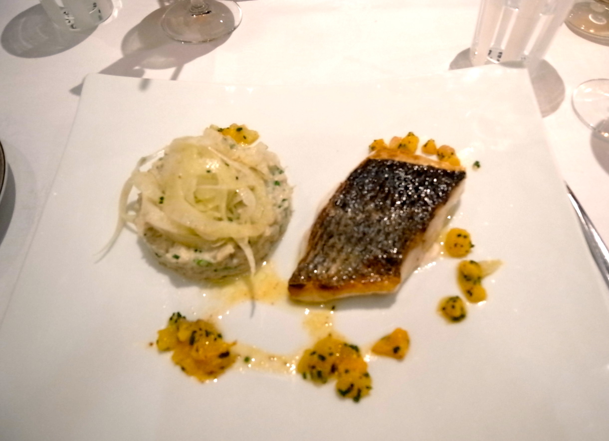 L\'Obe, restaurant à l\'Hotel de Crillon - ホテル・ドゥ・クリヨン『ロベ』でディナー_a0231632_19345858.jpg