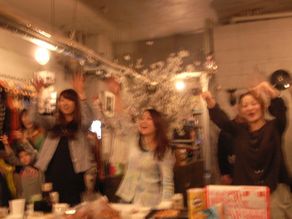 \"太陽はねえが桜はある\"ってこんなこと。_c0140560_17361372.jpg