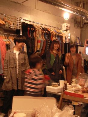 \"太陽はねえが桜はある\"ってこんなこと。_c0140560_17365637.jpg