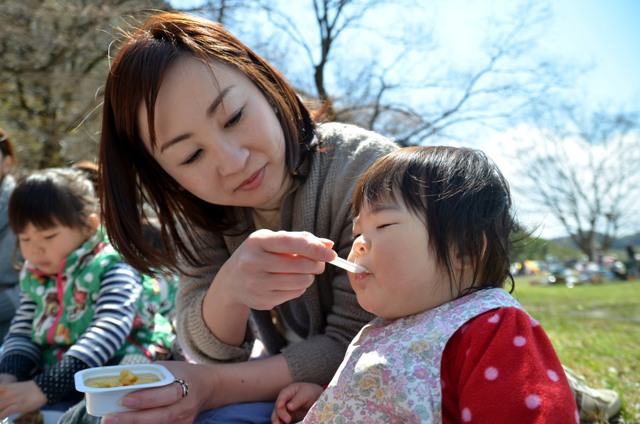 桃太郎公園でお花見_a0115667_2285514.jpg