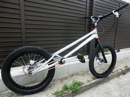 最新バイオ20 : トライアル自転車 BMX ピスト 自転車 トライアルバイク
