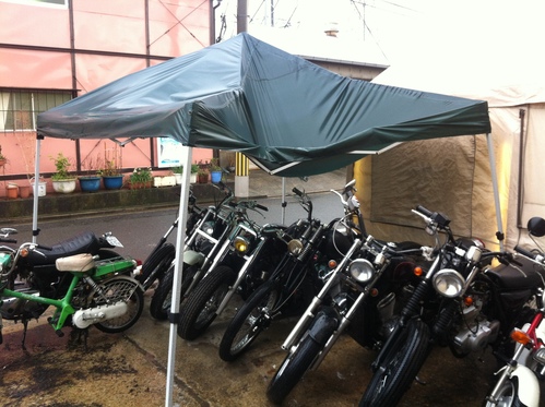 本日は雨でしたね。_a0164918_20453038.jpg