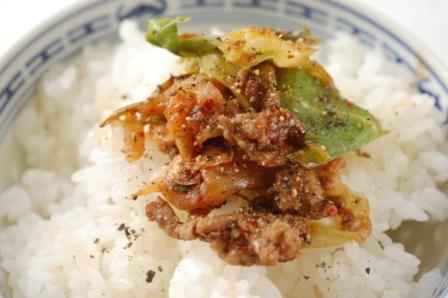 キャベツと牛ひき肉のキムチ炒め_d0104926_4504260.jpg