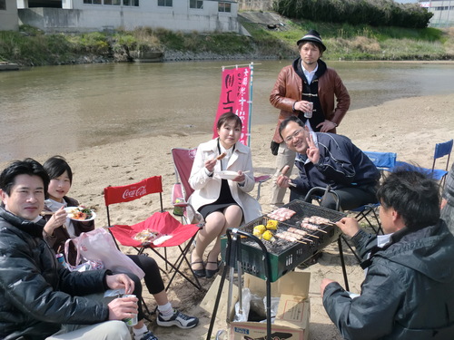エコらす恒例 「大お花見大会」_d0125228_05798.jpg