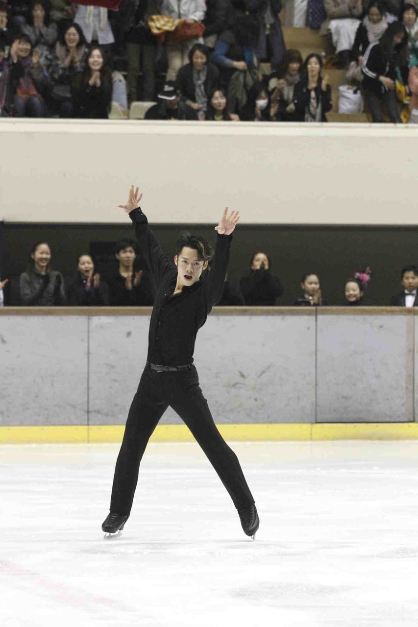 高橋大輔 神戸チャリティ関連 荒川静香 織田信成 L Ecune Des Jours 高橋大輔 神戸チャリティ関連 荒川静香 織田信成 L Ecune Des Jours