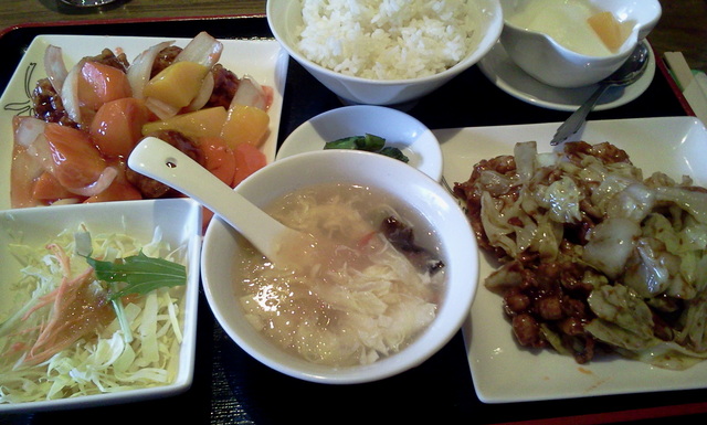 今週の多摩ランチ!_c0212604_20372247.jpg