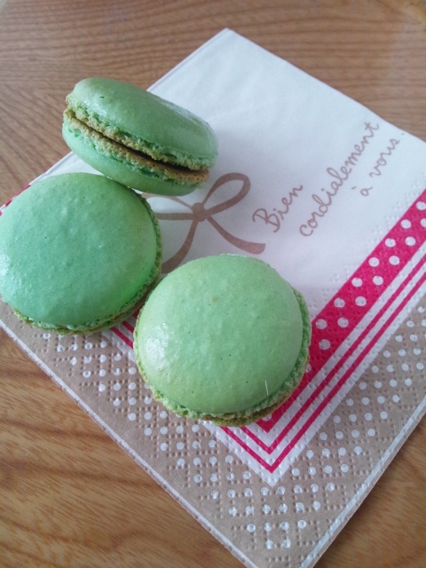 チョコミントマカロン Sunny Cakes