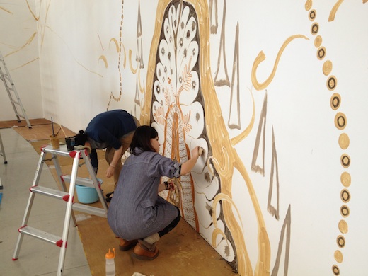  4/12 淺井展制作レポート04_泥絵制作開始 ASAI Yusuke Project Report 04_soil painting on the wall_c0216068_0152513.jpg