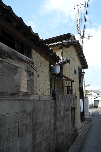 油井地区にあったベーハ小屋_e0066586_7121451.jpg