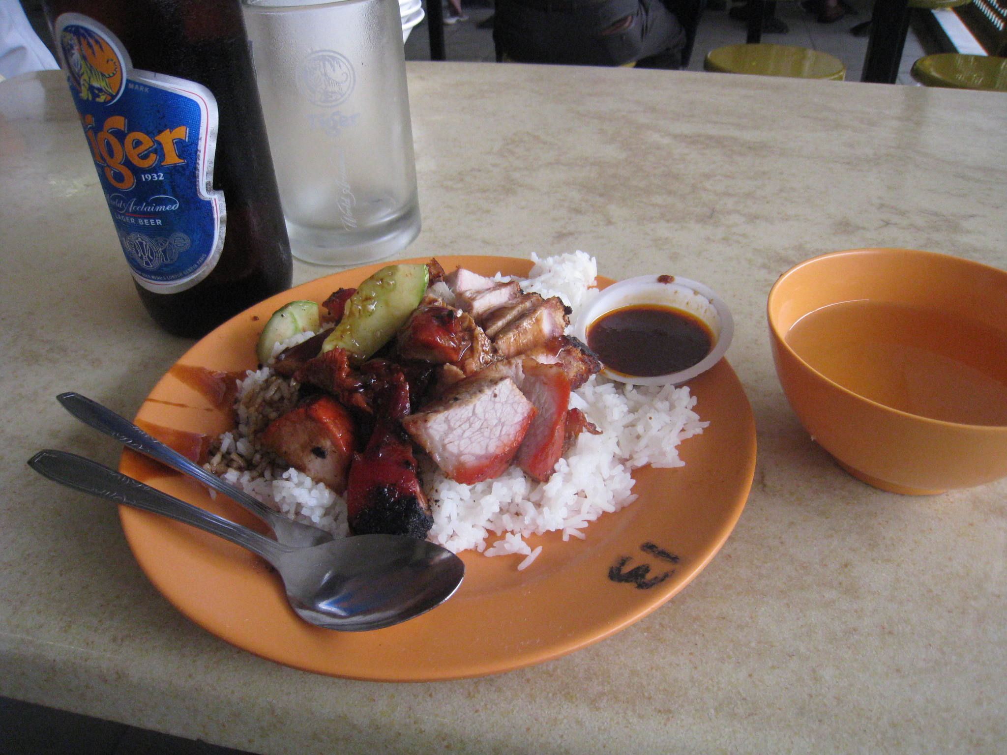 叉焼食べ比べ!@Outram Park Roasted Meat_c0212604_6113639.jpg