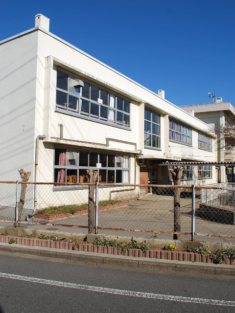 埼玉県上尾市立中央小学校(建築家・関根要太郎作品研究)_f0142606_15122884.jpg