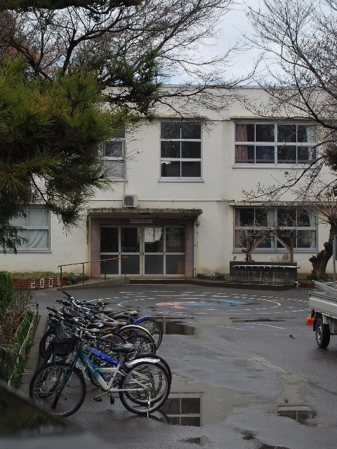 埼玉県上尾市立中央小学校(建築家・関根要太郎作品研究)_f0142606_15302412.jpg