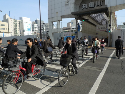 2012年、\"BIKE TO WORK\"がスタートします!_f0063022_18292693.jpg