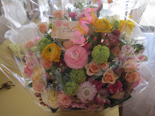 今日リニューアルオープンしました!!!_e0131324_0373485.jpg
