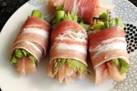 鶏紫蘇ベーコン巻き☆ぎゅっとレモンかけ♪(笑)_d0104926_5422117.jpg