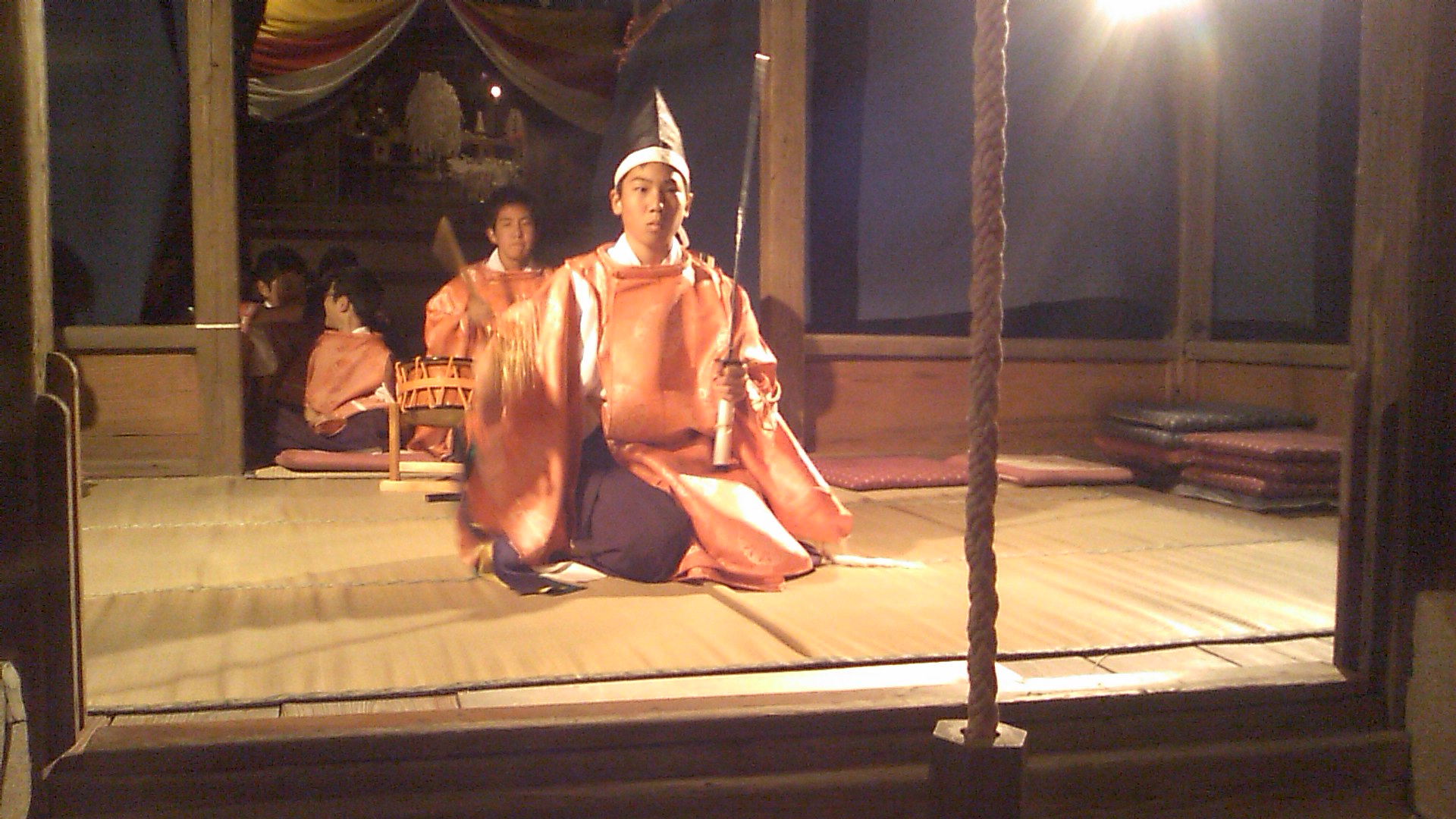 春の例大祭 夜神楽♪_b0115751_23265154.jpg