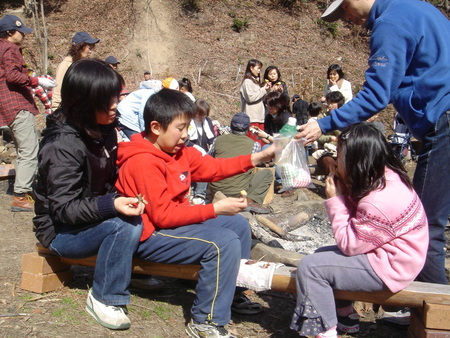 みさき里山クラブ「高石ジュニア自然大学（２期生）お別れ遠足会」　　　　　in　孝子の森_c0108460_11514025.jpg