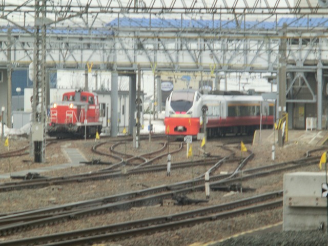 素敵な青い森鉄道・・・十和田観光鉄道の廃線、青い森鉄道の素敵なアテンダントさん⑧_d0181492_2334333.jpg