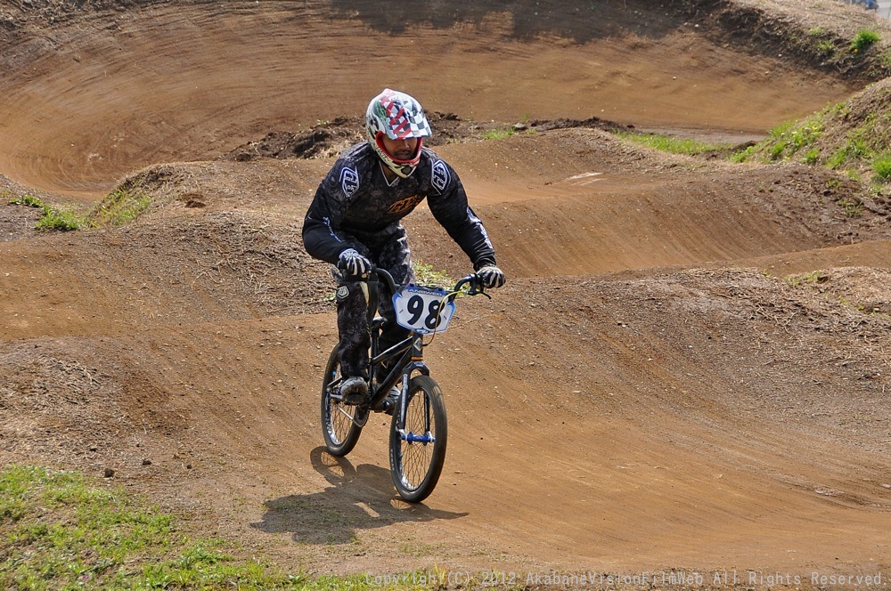 2012 JOSF 緑山４月定期戦VOL13：BMX３０オーバー決勝　動画あり_b0065730_19102369.jpg