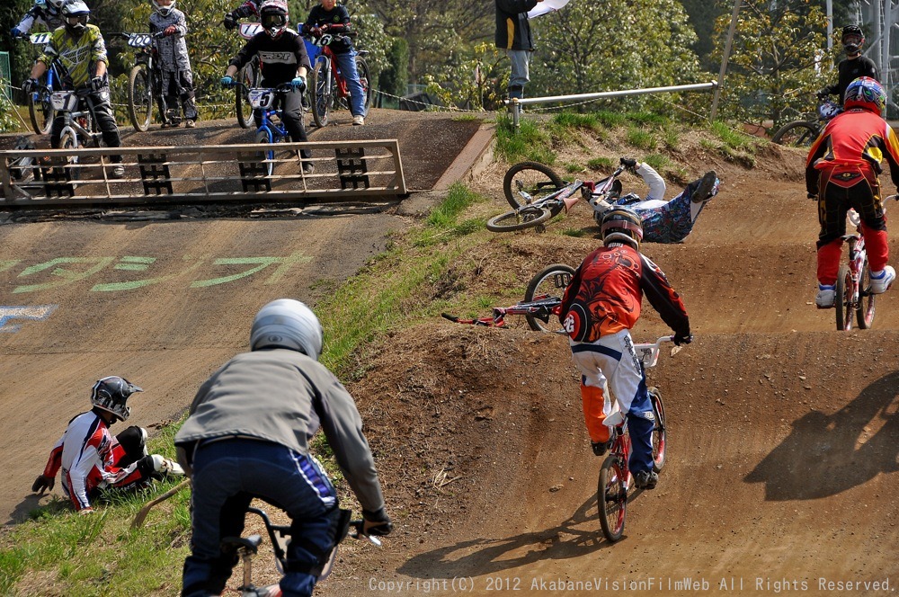 2012 JOSF 緑山４月定期戦VOL13：BMX３０オーバー決勝　動画あり_b0065730_1983098.jpg