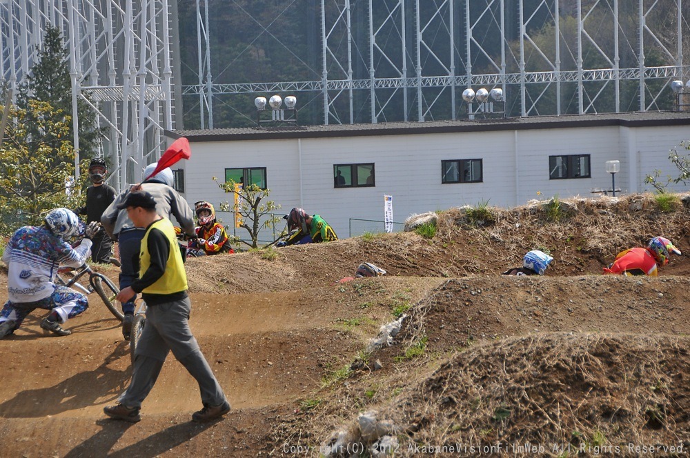 2012 JOSF 緑山４月定期戦VOL13：BMX３０オーバー決勝　動画あり_b0065730_199371.jpg