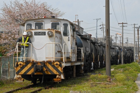 路線を漂う　～桜を眺めて～_c0185241_055311.jpg