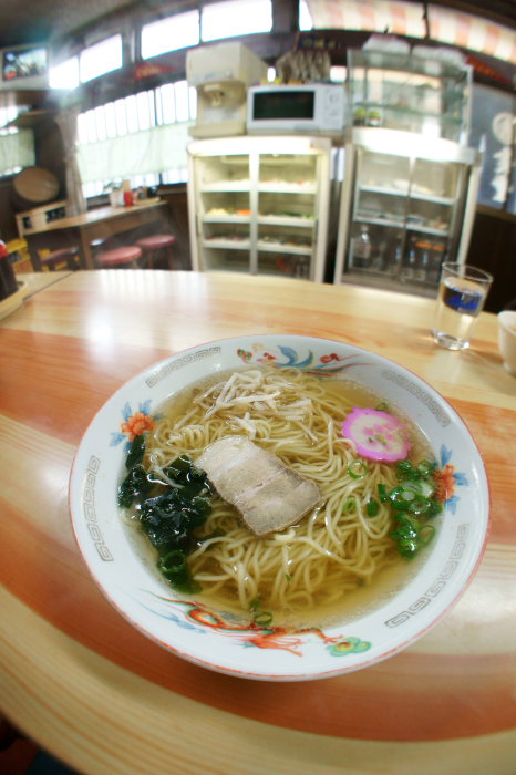 まるよし食堂_a0077663_17484623.jpg