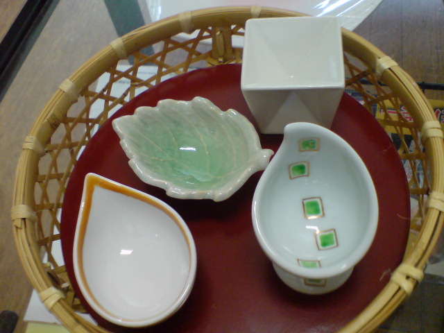 有田焼の器。_d0182179_2057715.jpg