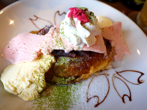 さくらのフレンチトースト【茅ヶ崎　Cafe Pipipi（カフェ ピピピ）】_b0153224_20311273.jpg