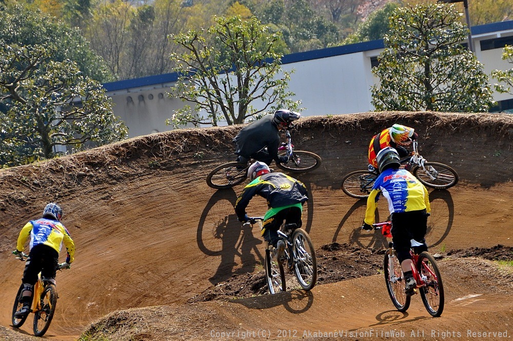 2012 JOSF 緑山４月定期戦VOL15：MTBノービス決勝　動画あり_b0065730_21243093.jpg